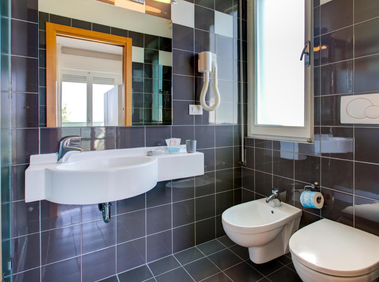 Hotel Ivano Rimini Eksteriør bilde