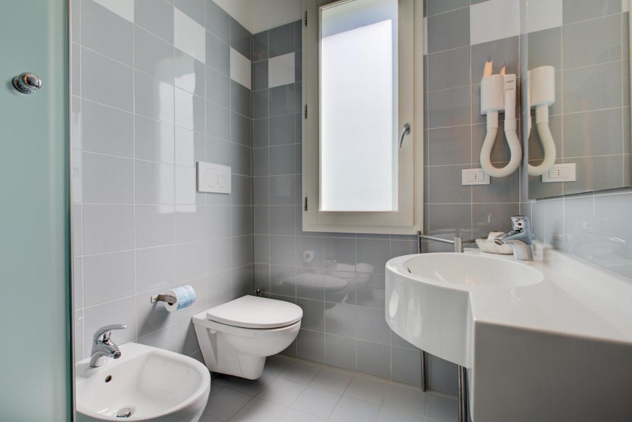 Hotel Ivano Rimini Eksteriør bilde