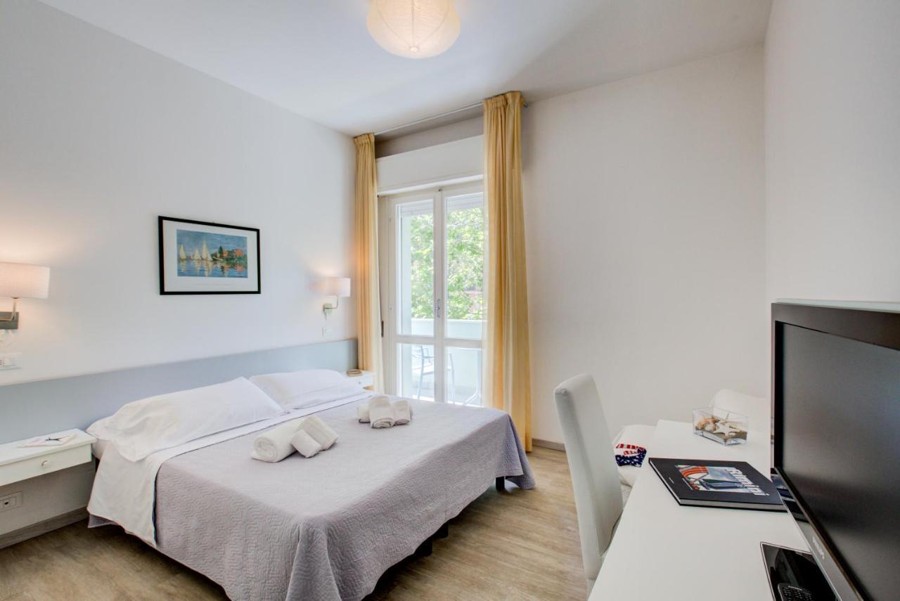 Hotel Ivano Rimini Eksteriør bilde