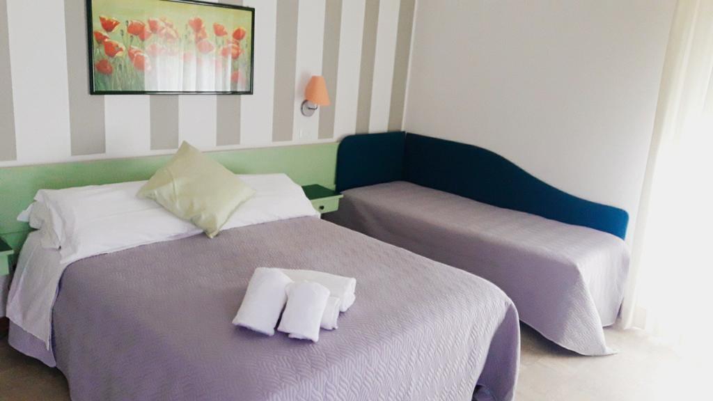 Hotel Ivano Rimini Eksteriør bilde